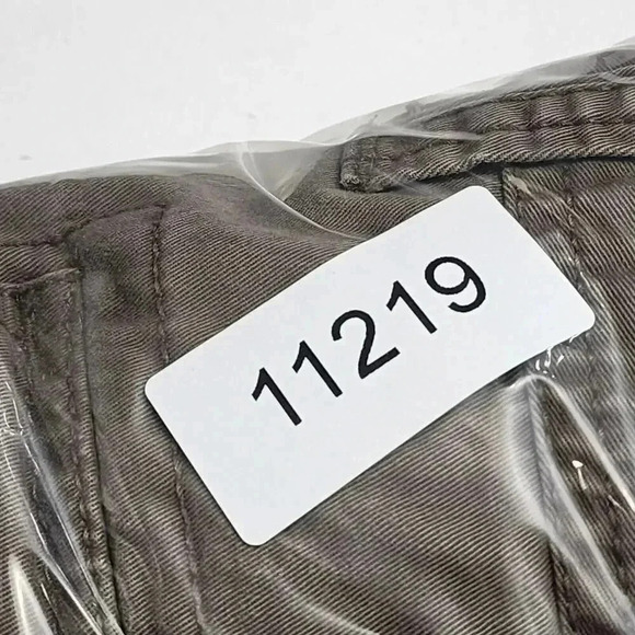 Old Navy Mens Cargo Shorts Khaki Multiple Pockets Serial No ML135 Sz 36 16PT - Picture 9 of 9